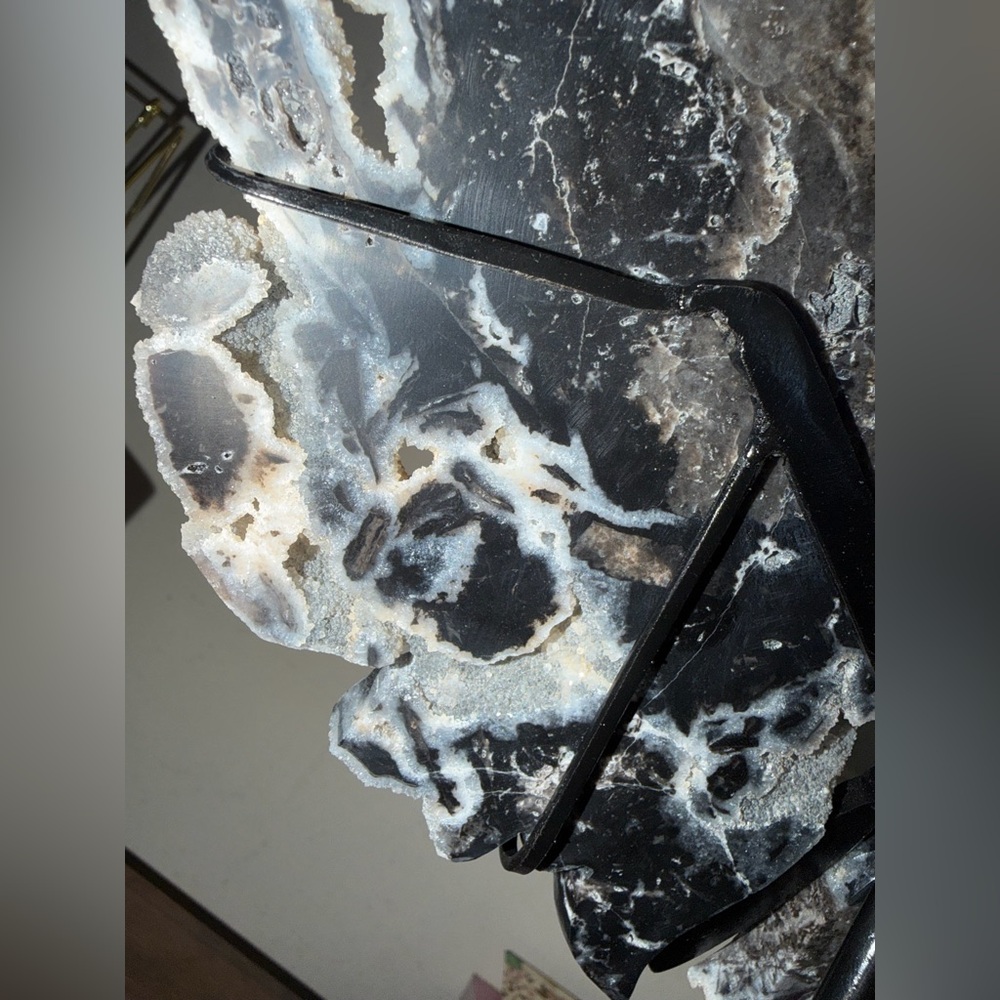 Sphalerite wings - Picture 4 of 8
